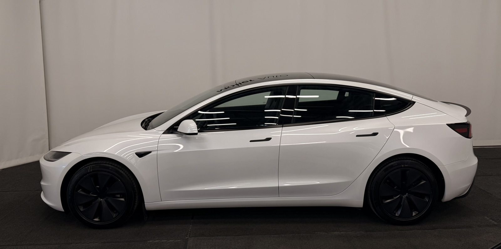 Tesla Model 3 2024, kuva 4/17