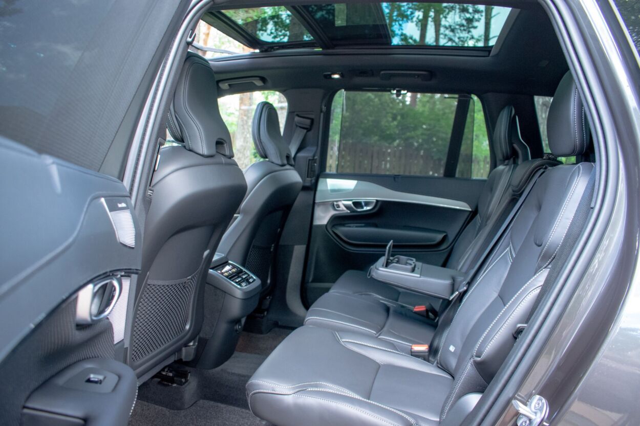 Volvo XC90 2024, photo 4/18