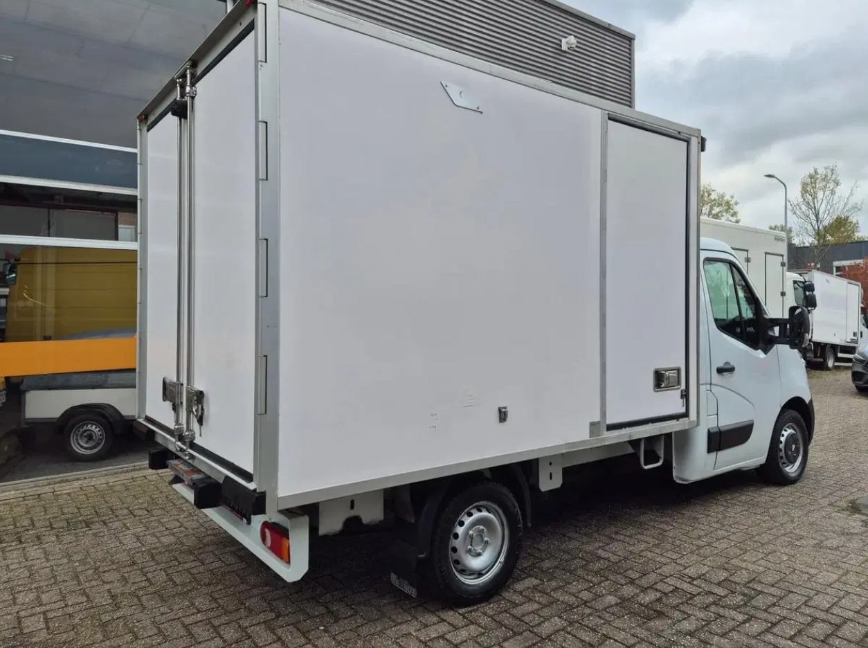 Opel Vivaro 2015, kuva 4/11