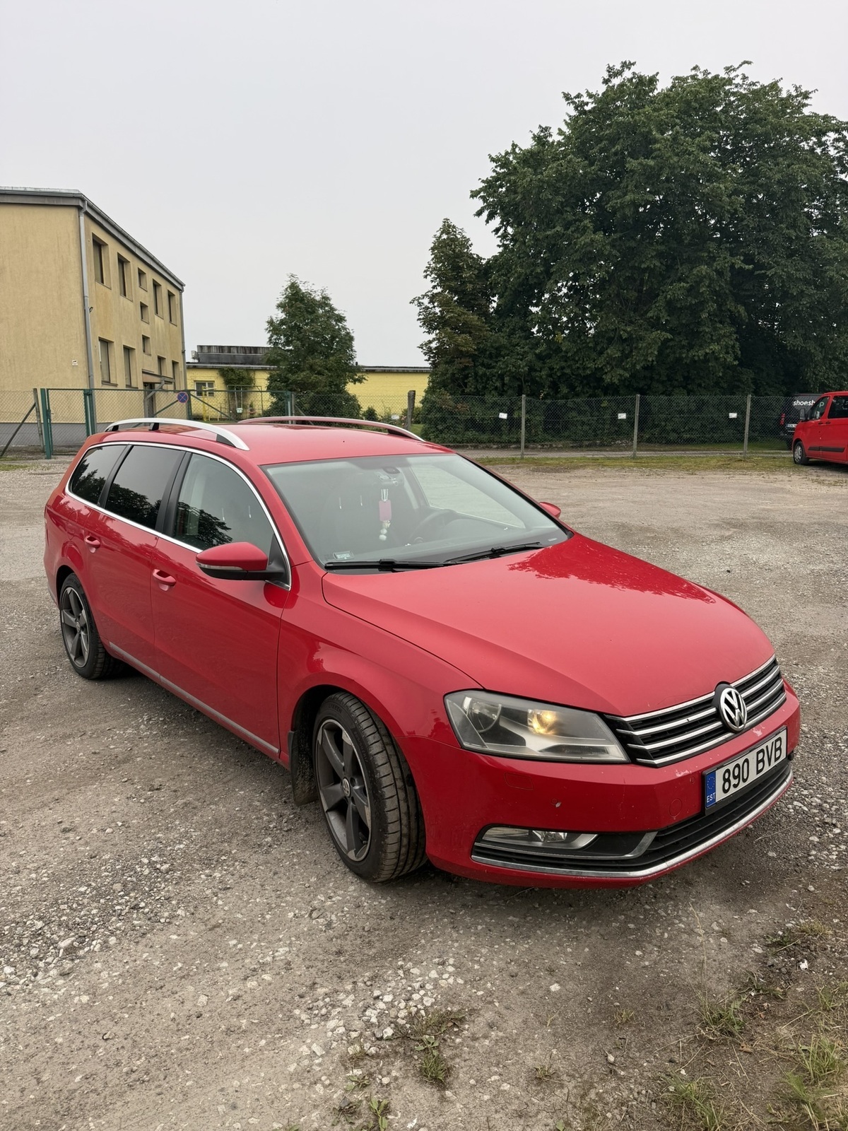 Volkswagen Passat Variant 2012, photo 6/14