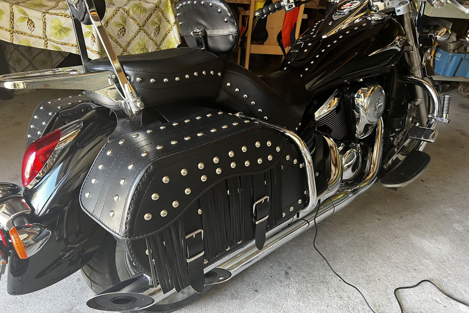 Kawasaki VN900, 2010, 0.9, 37 kW, бензин, механическая, задний привод