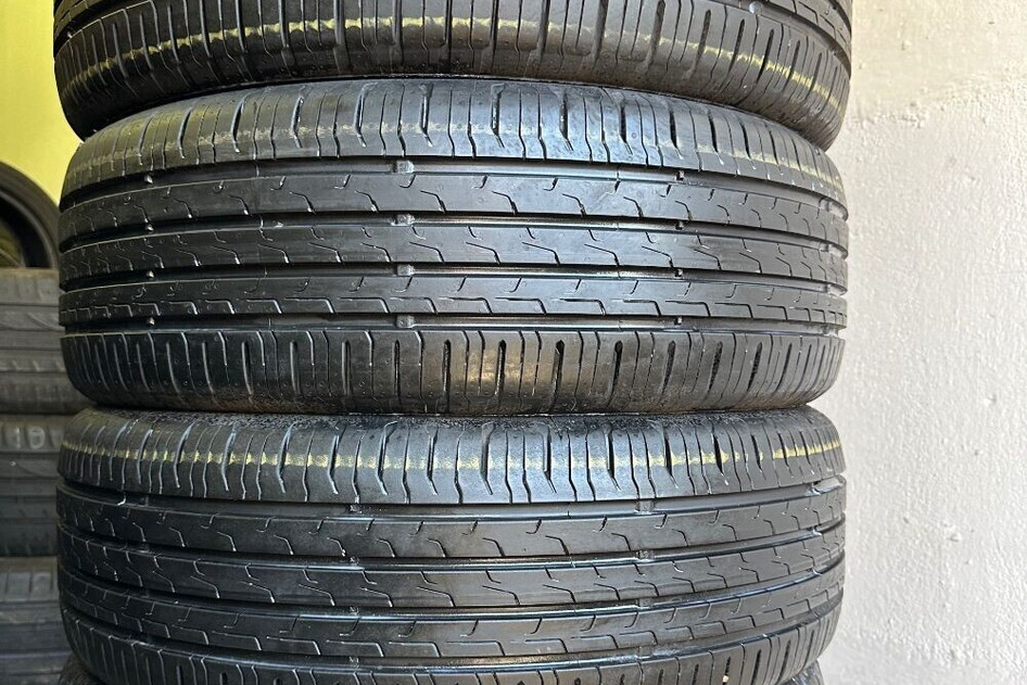 Подержанный летняя шина 205/55R17 Continental EcoContact 6