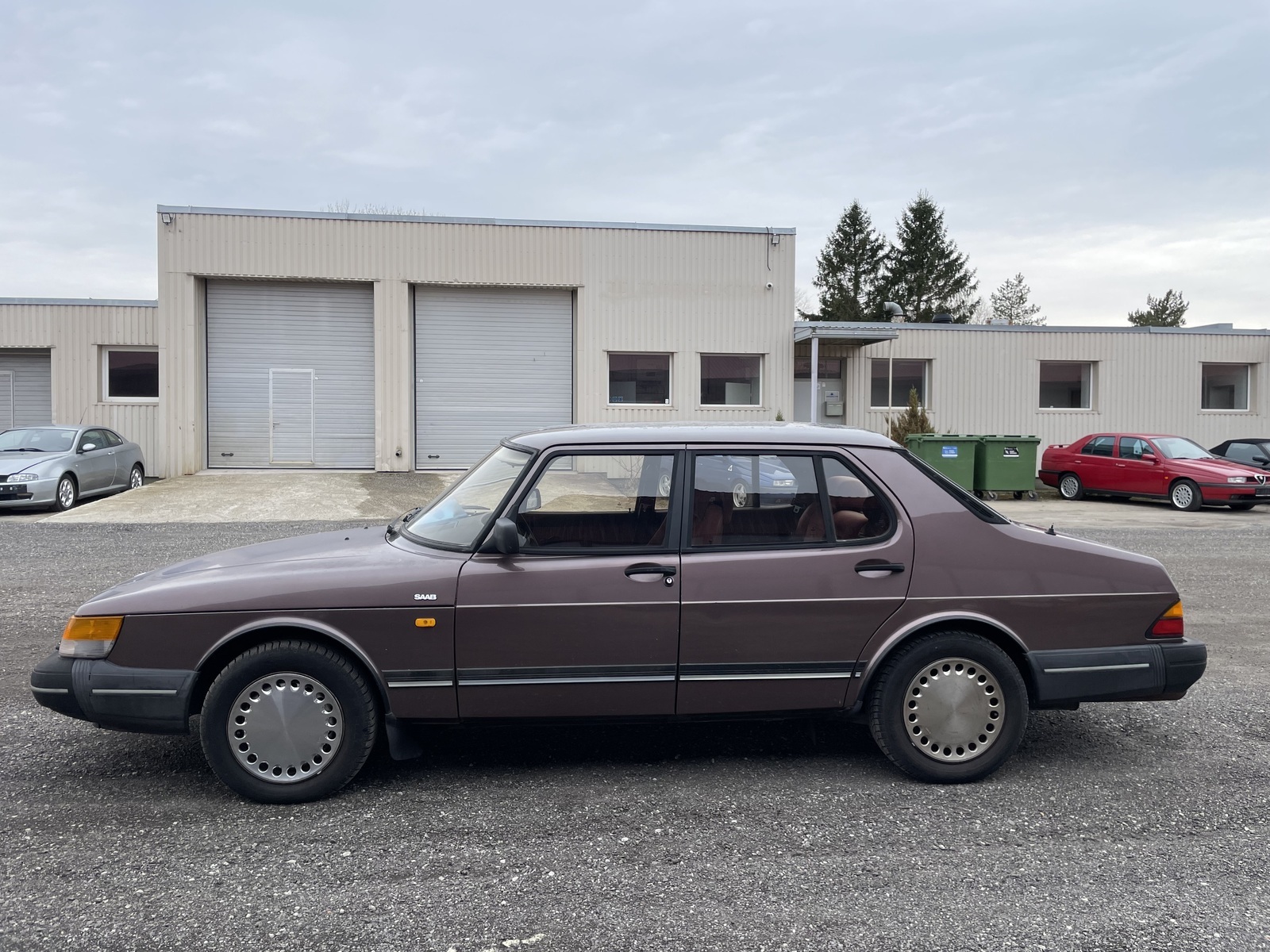 Saab 900 1989, kuva 3/10