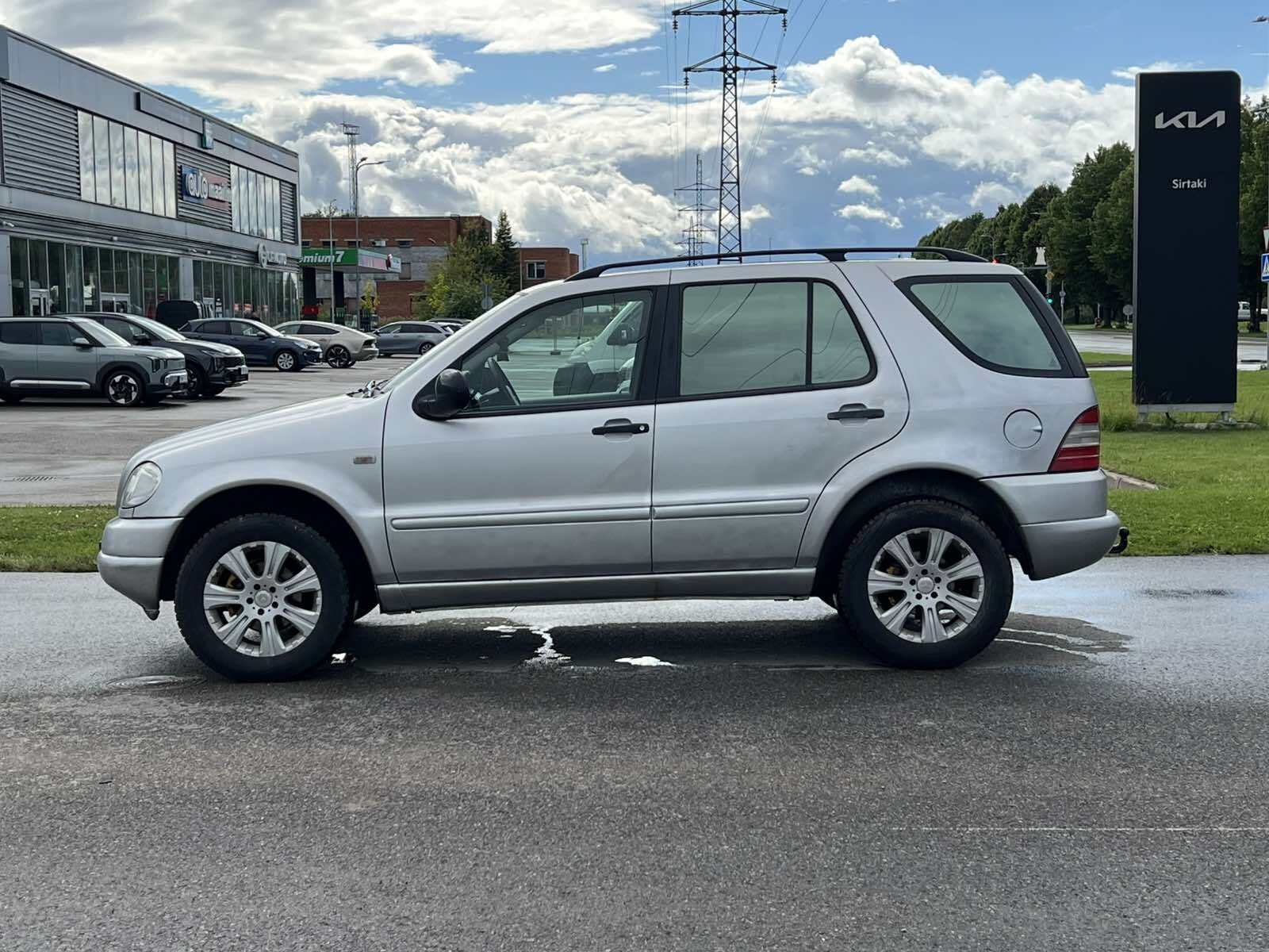 Mercedes-Benz ML 270 2001, photo 4/10