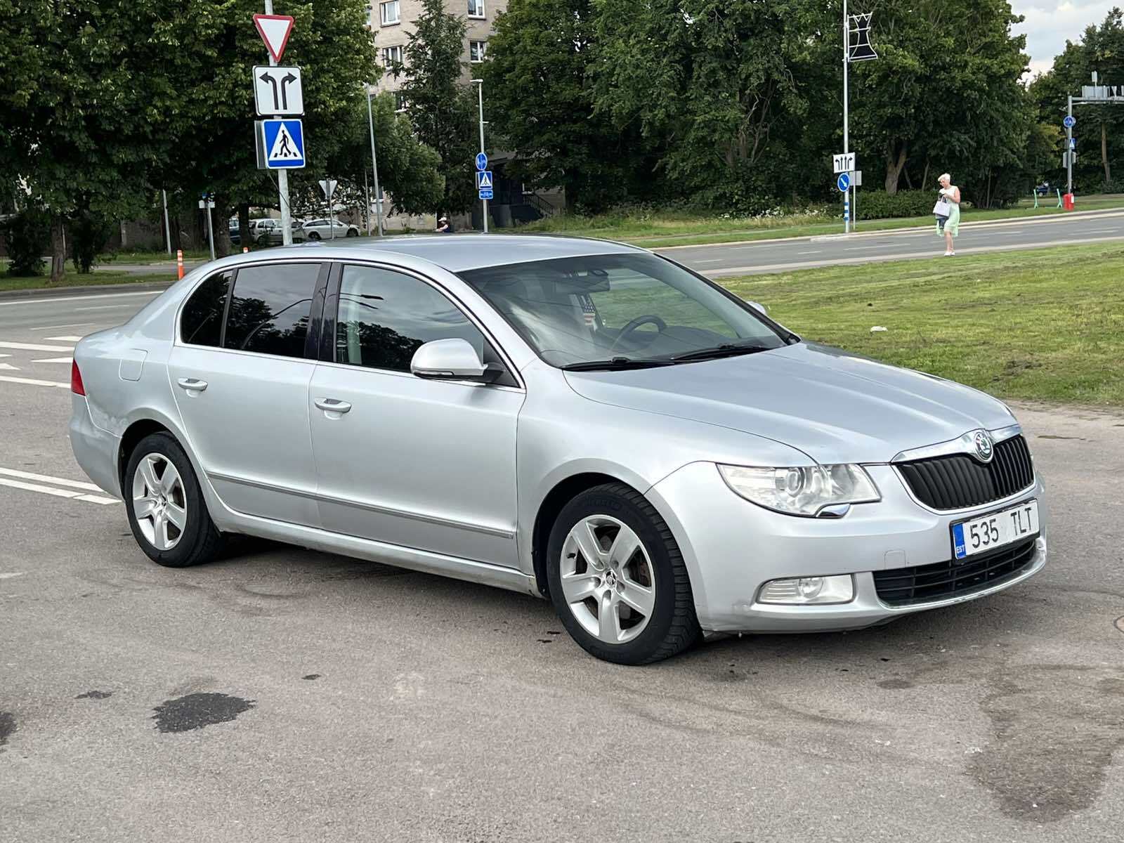 Škoda Superb 2008, kuva 2/10