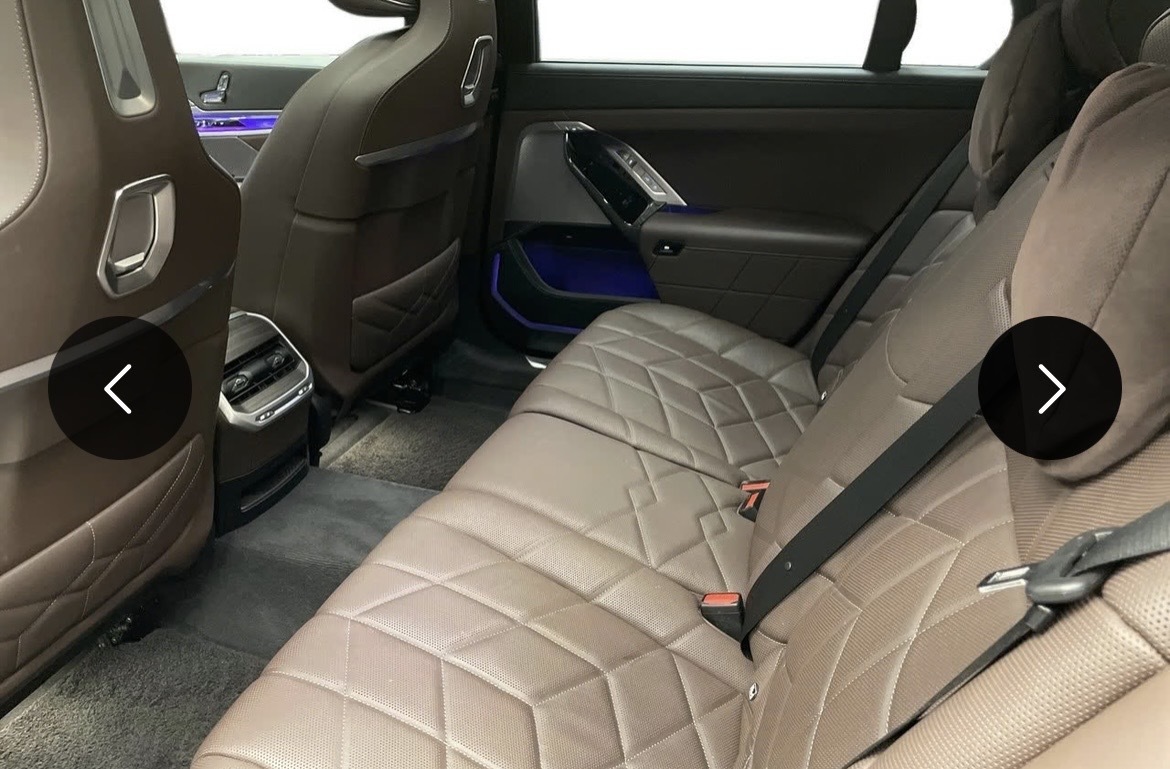 BMW i7 2023, photo 7/10