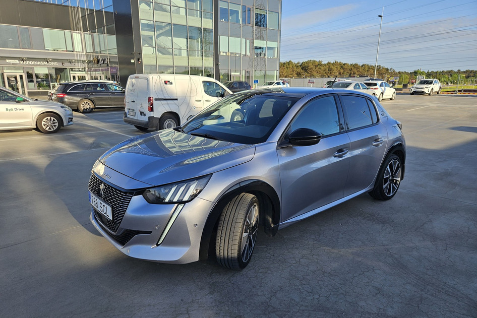 Peugeot 208, 2022, 100 kW, electric, automatic, front-wheel drive