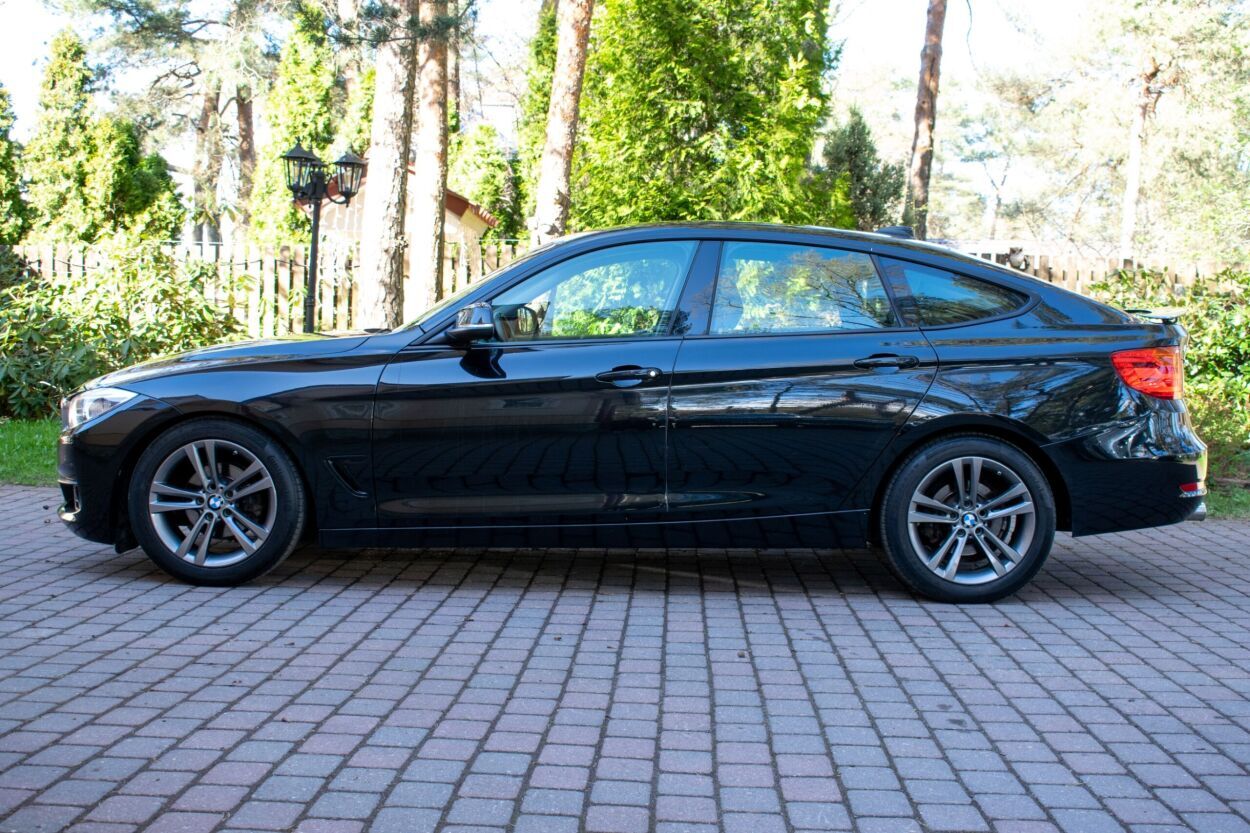 BMW 318 2015, kuva 6/17