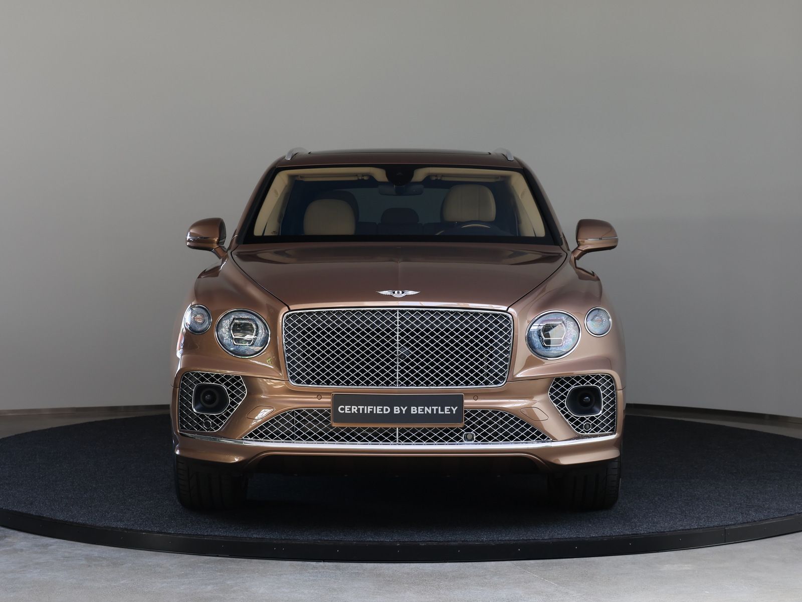 Bentley Bentayga 2023, photo 3/23