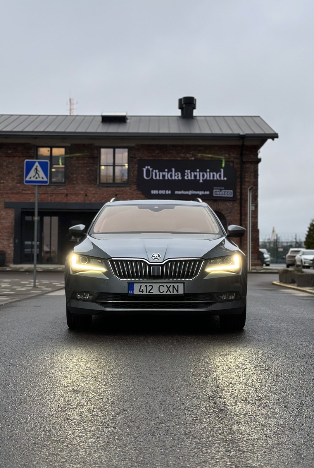 Škoda Superb 2018, photo 2/21