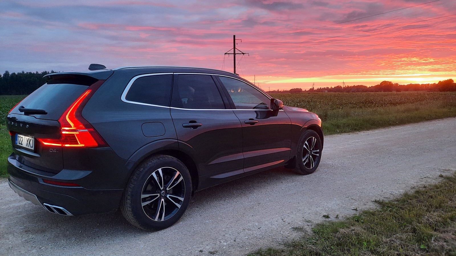 Volvo XC60 2019, photo 6/10