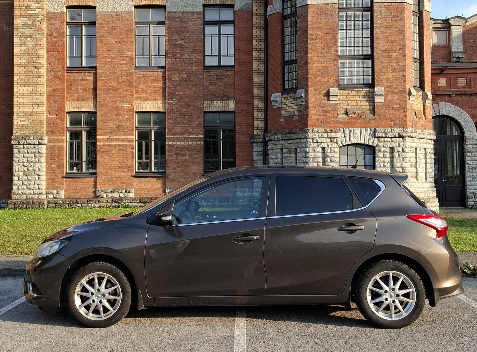 Nissan Pulsar 2015, kuva 5/10