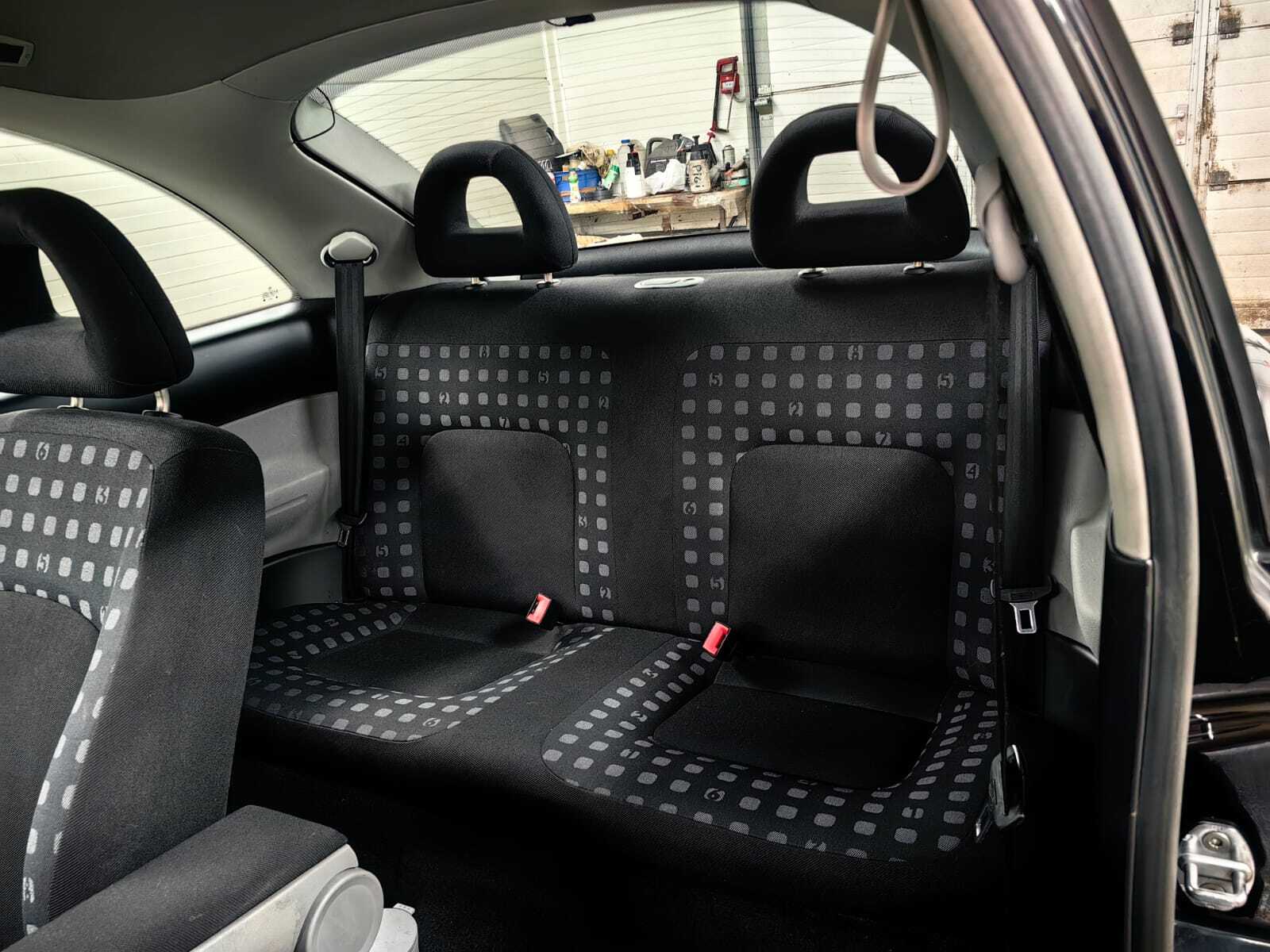 Volkswagen New Beetle 1.9 66kW 2002, photo 7/17
