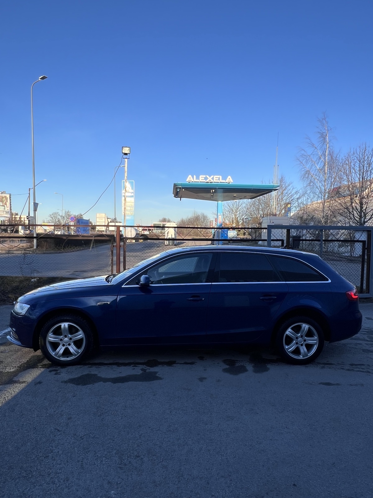 Audi A4 2012, kuva 7/8