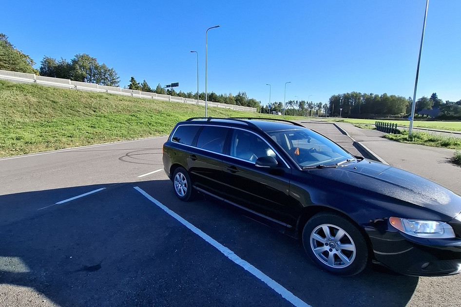 Volvo V70, 2011, 2.0, 120 kW, diesel, manual, front-wheel drive