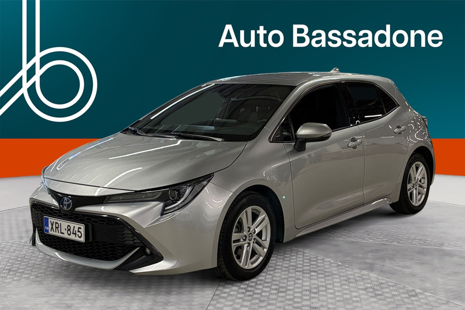 Toyota Corolla, 2022, 1.8, 90 kW, hybrid (petrol/electric), automatic, front-wheel drive