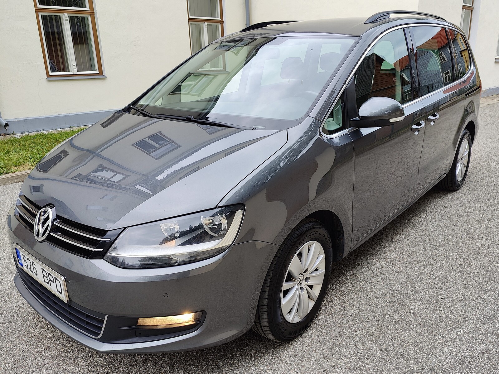 Volkswagen Sharan 2012, photo 2/10