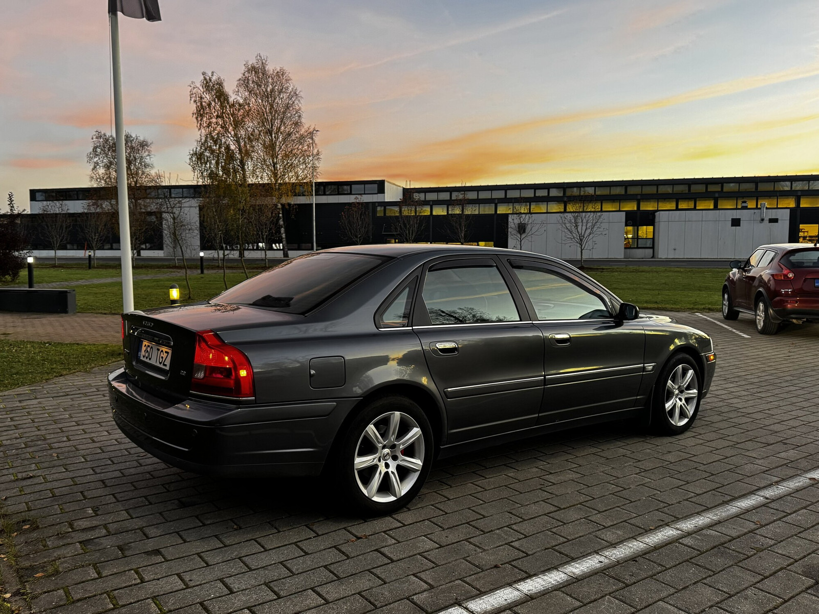 Volvo S80