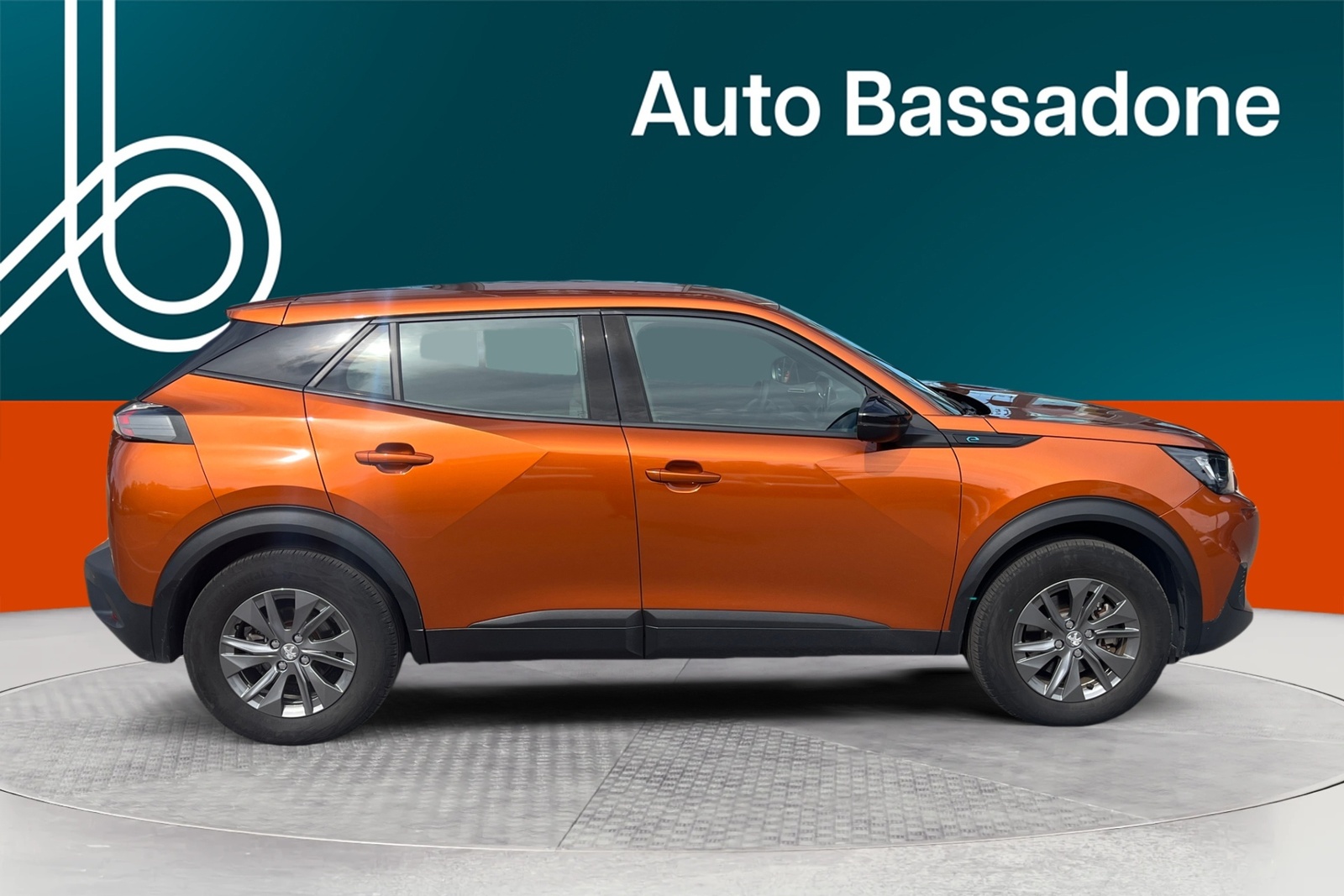 Peugeot 2008 2023, photo 6/17