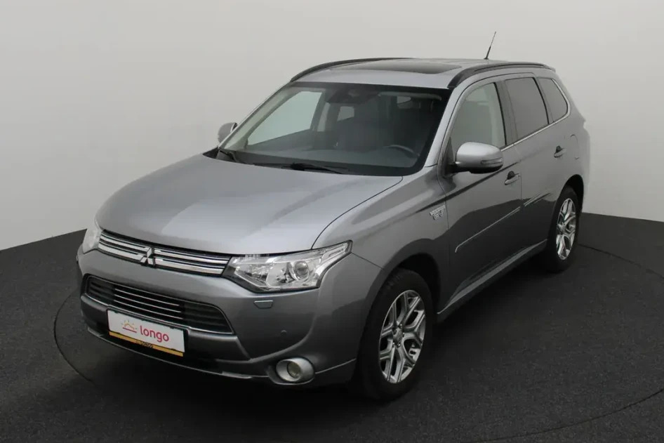 Mitsubishi Outlander, 2014, 2.0, 149 kW, подключаемый гибрид (бензин/электричество), автомат, полный привод