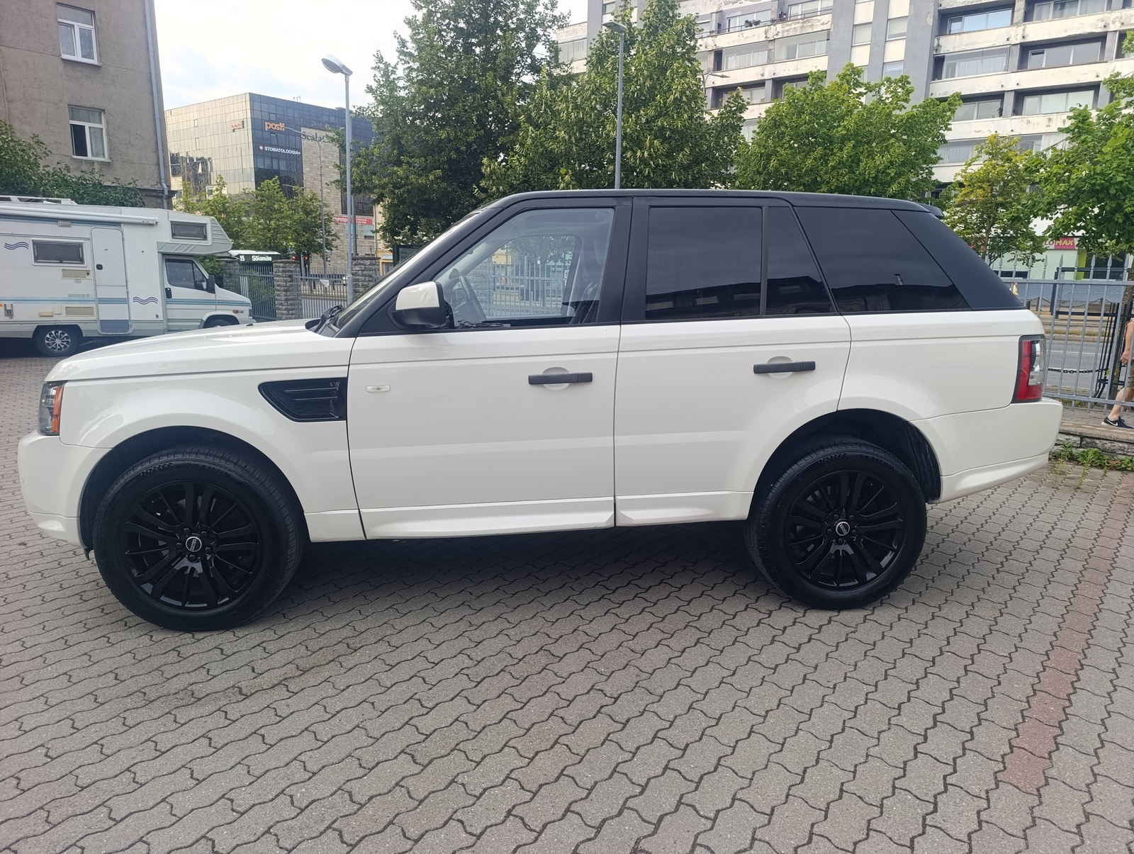 Land Rover Range Rover Sport 2010, kuva 2/10