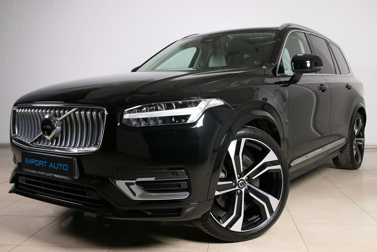Volvo XC90 AWD ULTIMATE BRIGHT 7 LUXURY XENIUM FULL 2.0 T8 Recharge Long Range Plug-In-Hybrid 335kW