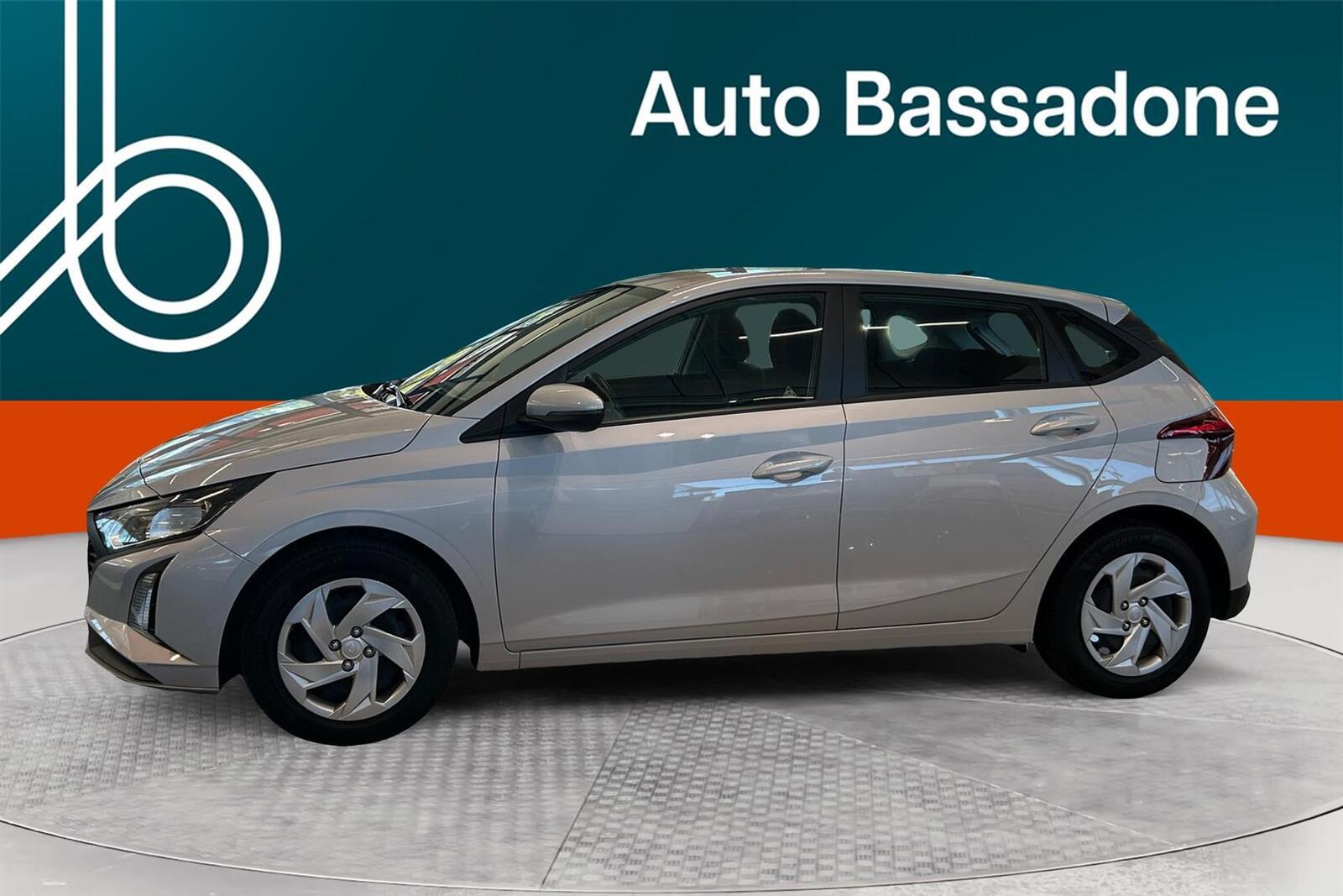 Hyundai i20 2025, photo 2/19