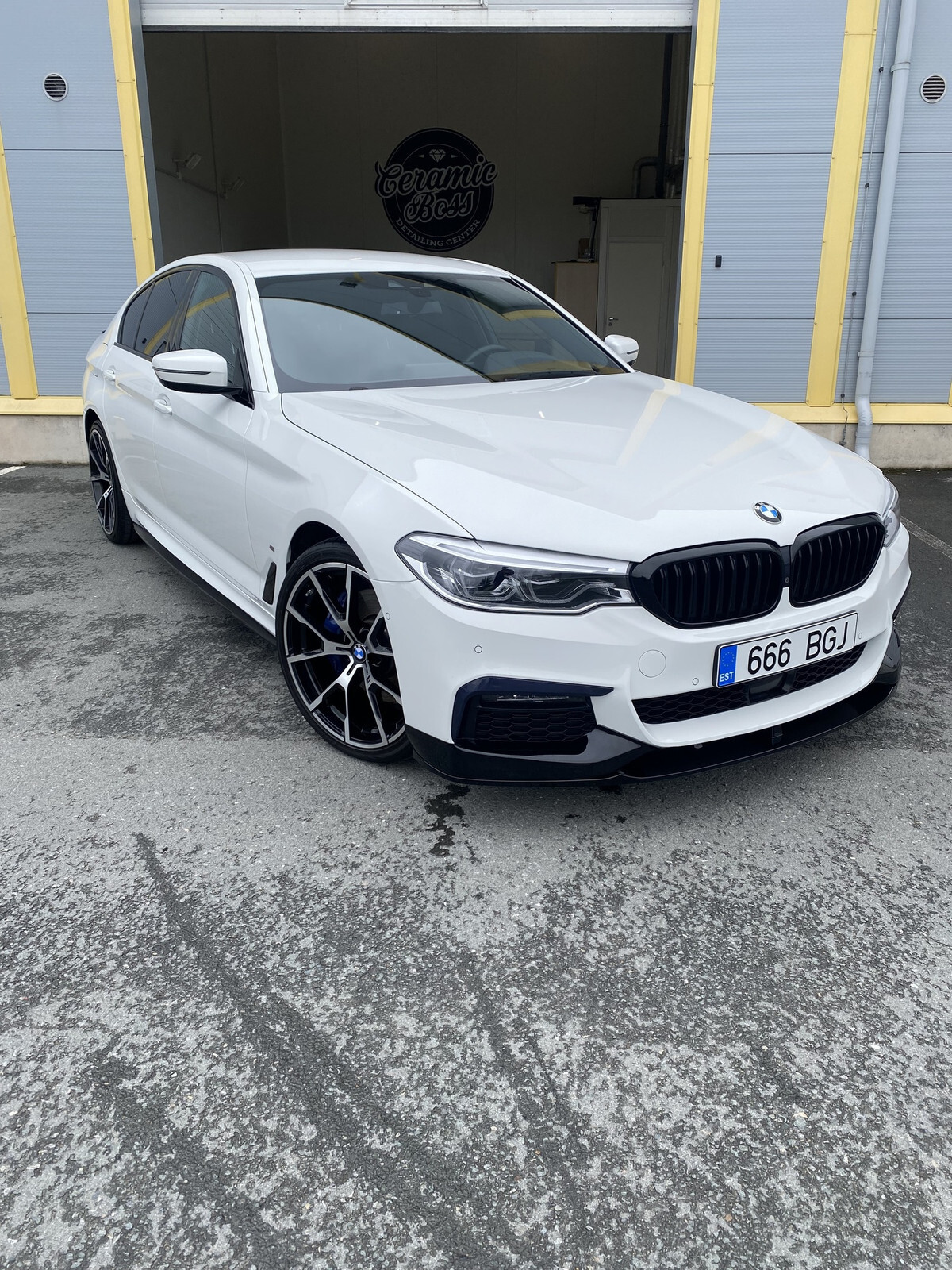 BMW 530