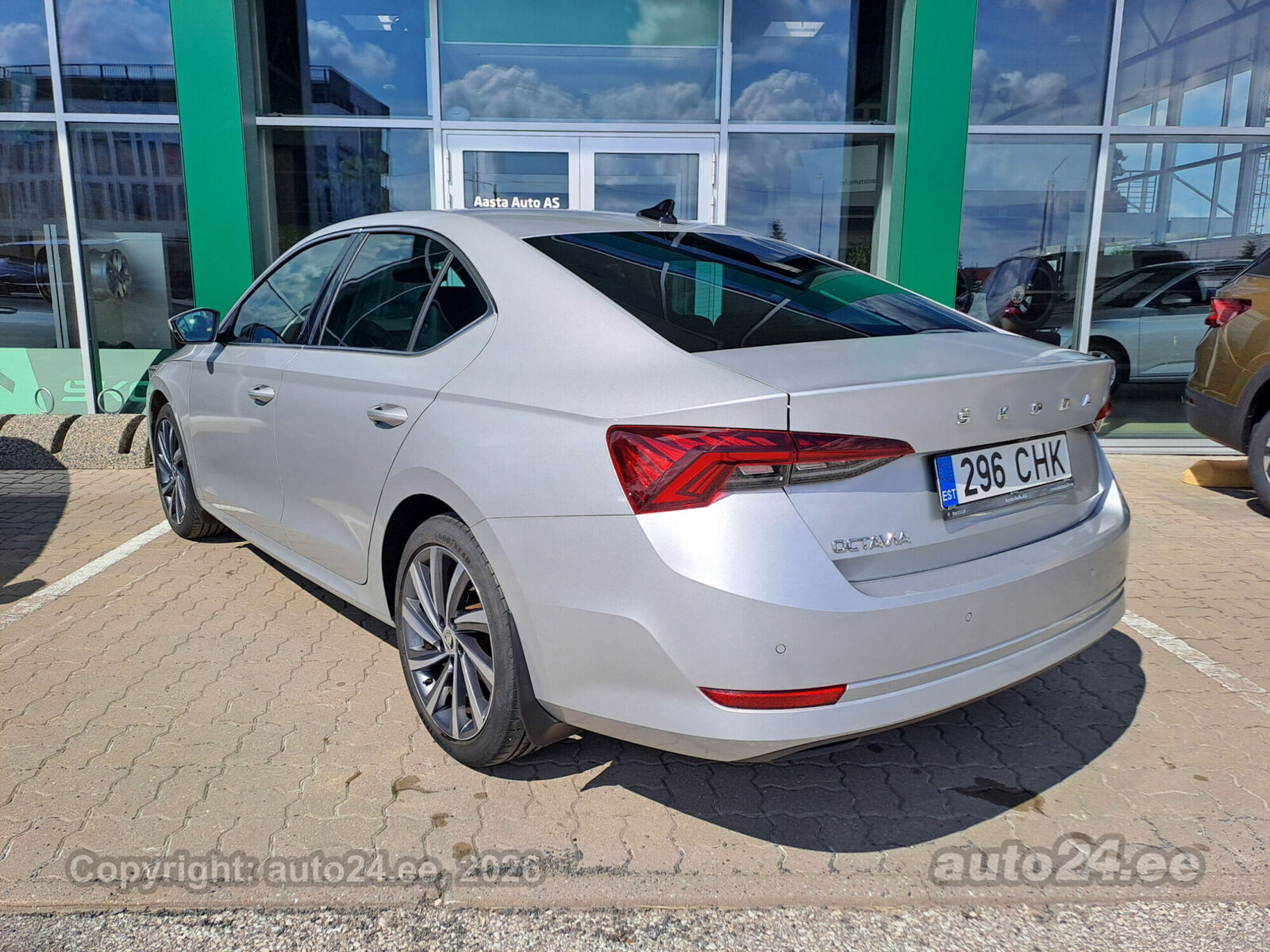 Škoda Octavia 2022, photo 2/7