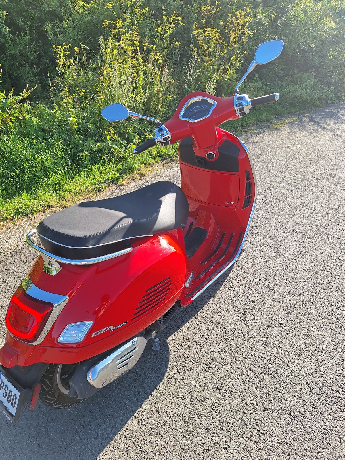 Piaggio VESPA GTS 125 2025, kuva 2/11