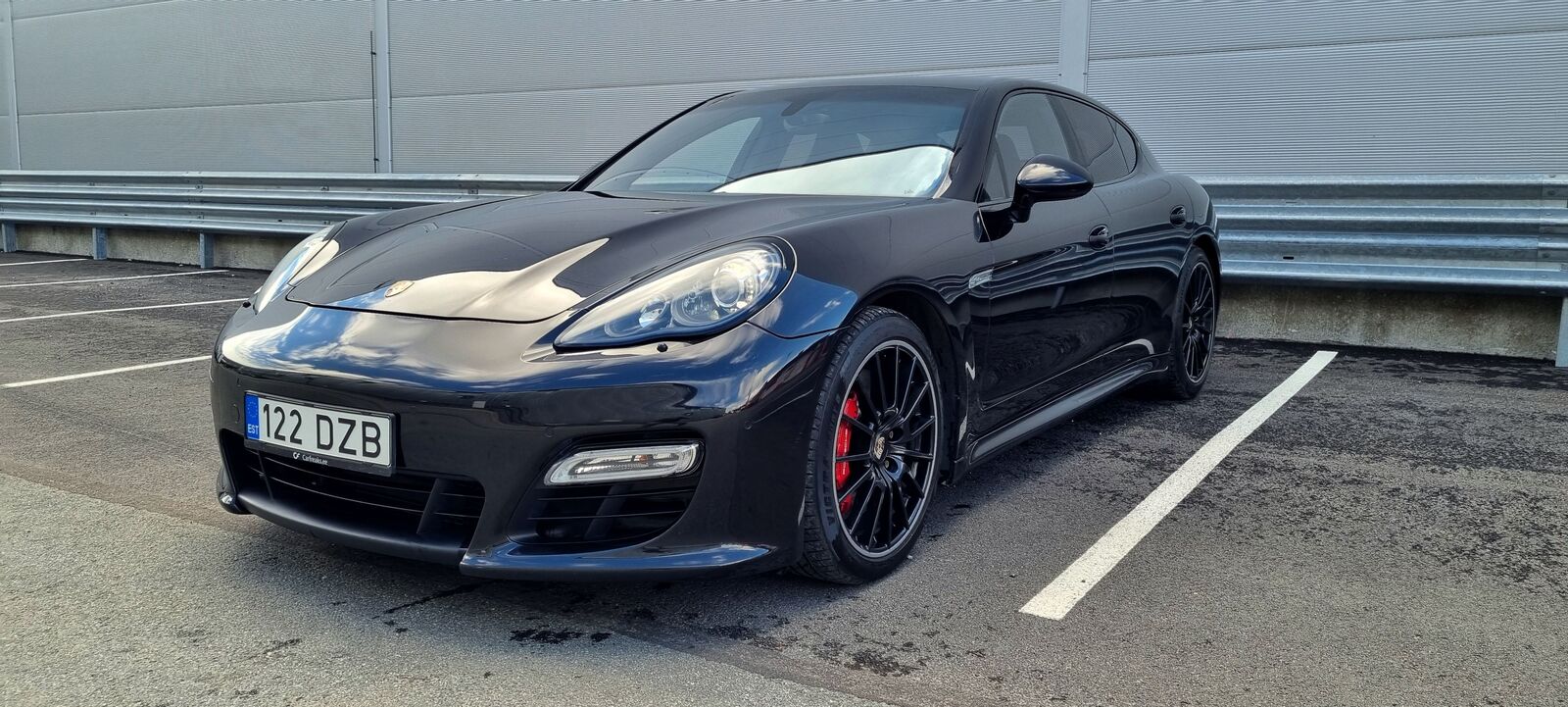 Porsche Panamera GTS 4.8 316kW