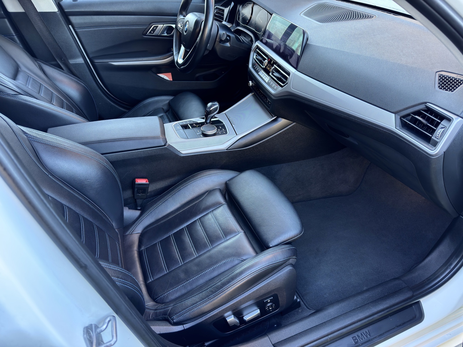 BMW 318 2020, kuva 6/10