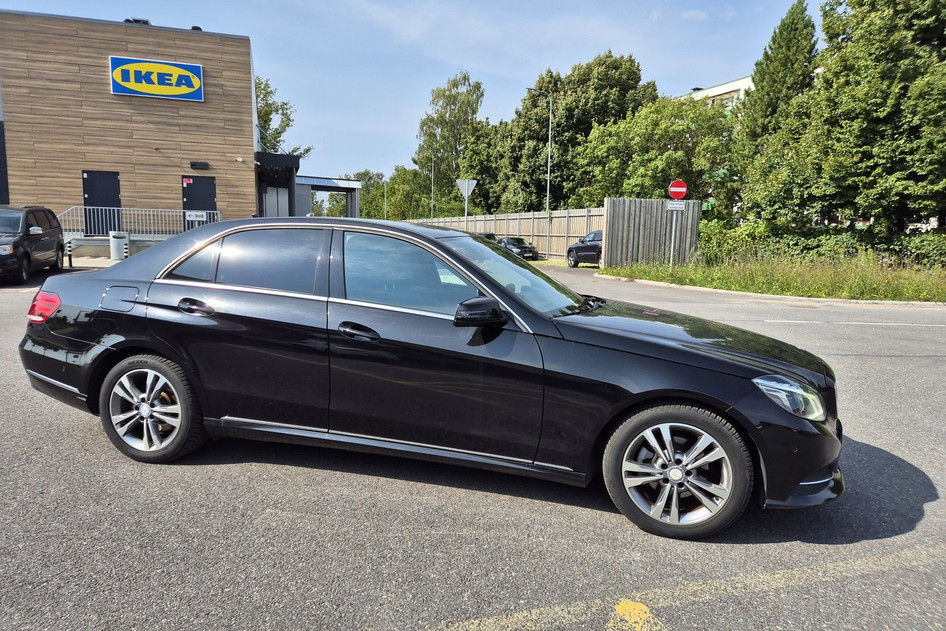 Mercedes-Benz E 200, 2015, 2.0, 135 kW, petrol, automatic, rear-wheel drive
