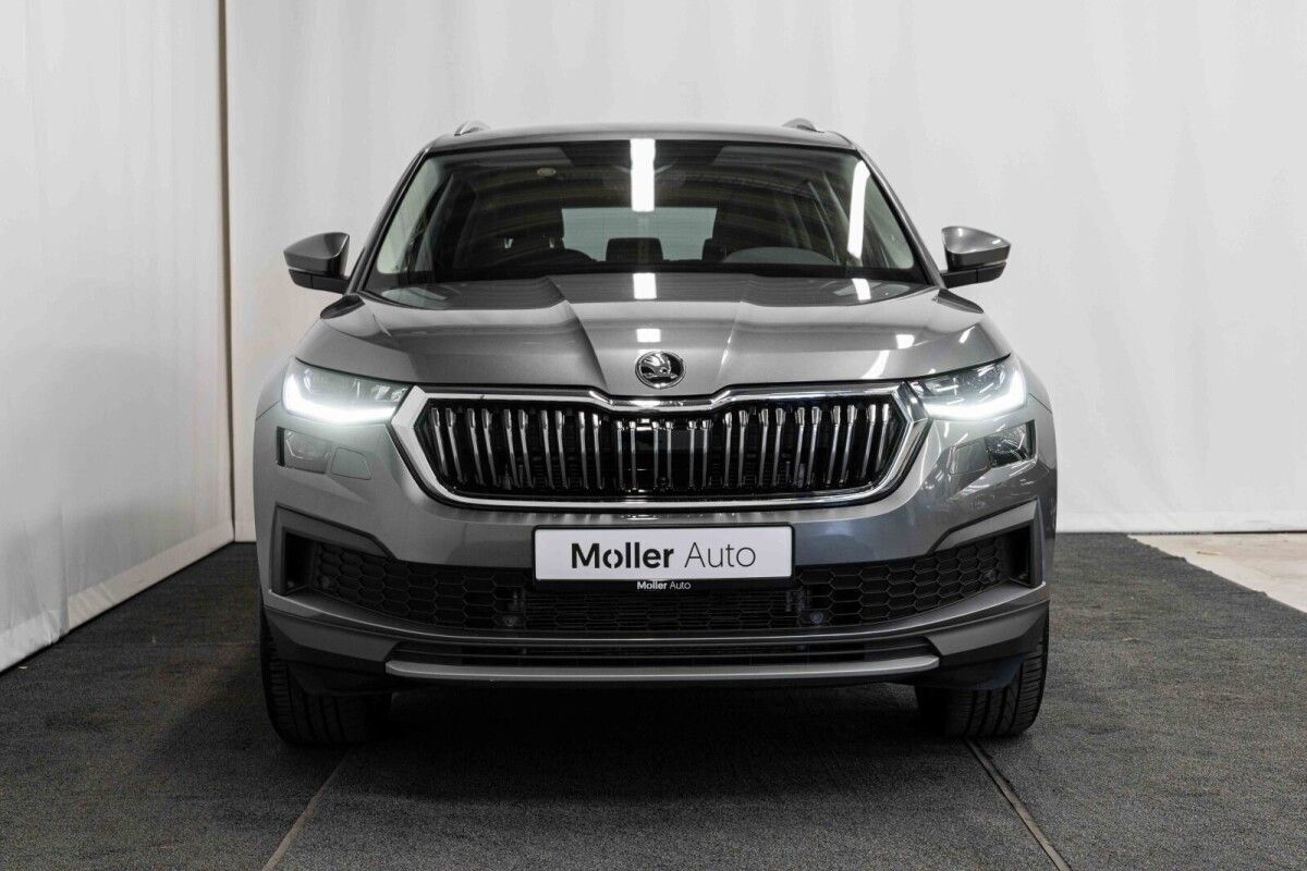 Škoda Kodiaq 2022, photo 2/10