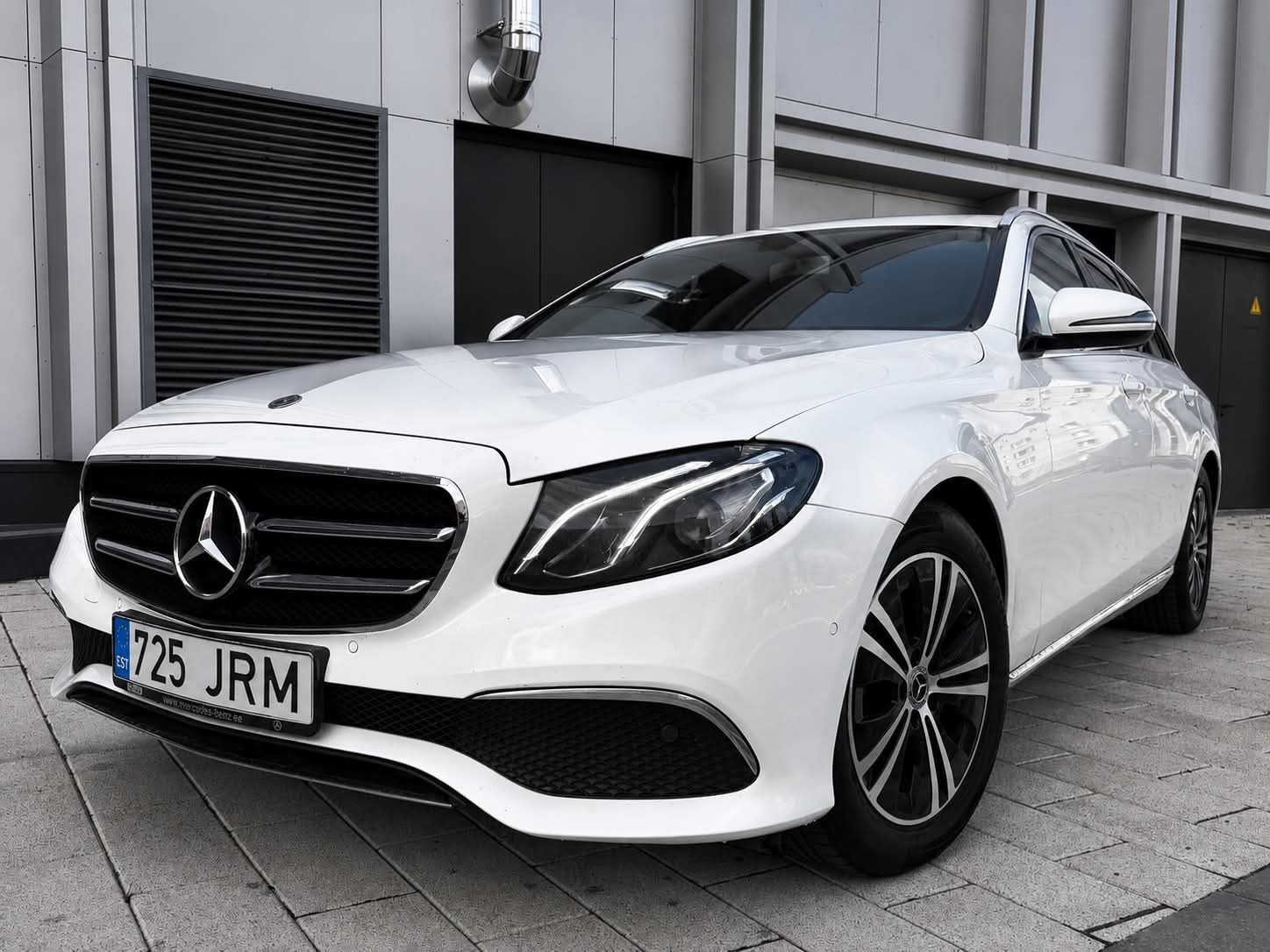 Mercedes-Benz E 200
