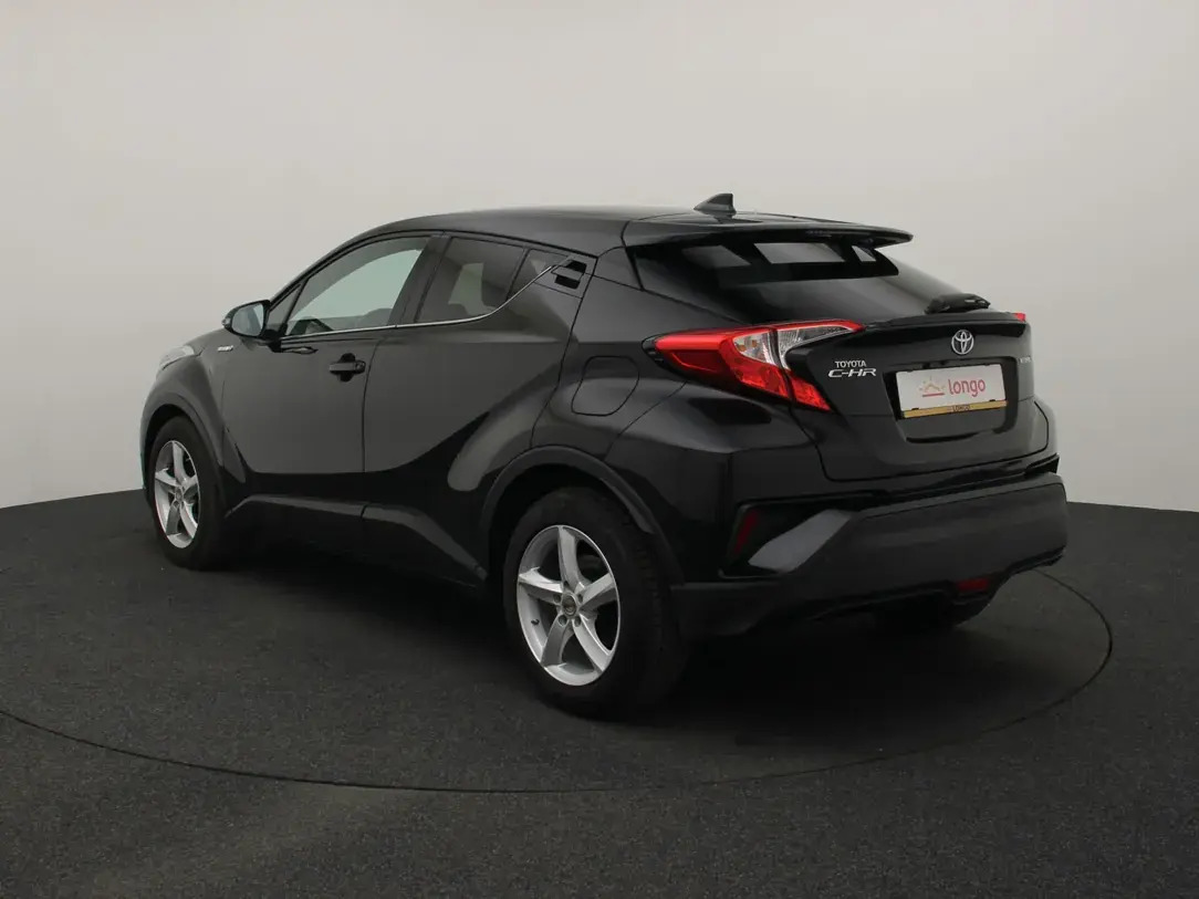 Toyota C-HR 2017, kuva 7/10
