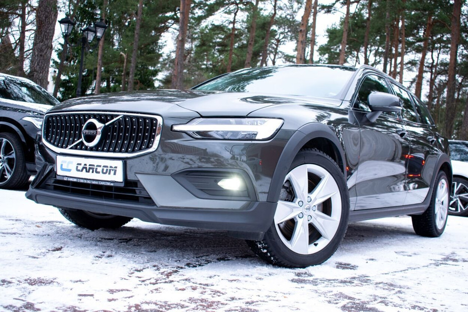 Volvo V60 Cross Country, 2021, 2.0, 145 kW, hybrid (diesel/electric), automatic, four-wheel drive
