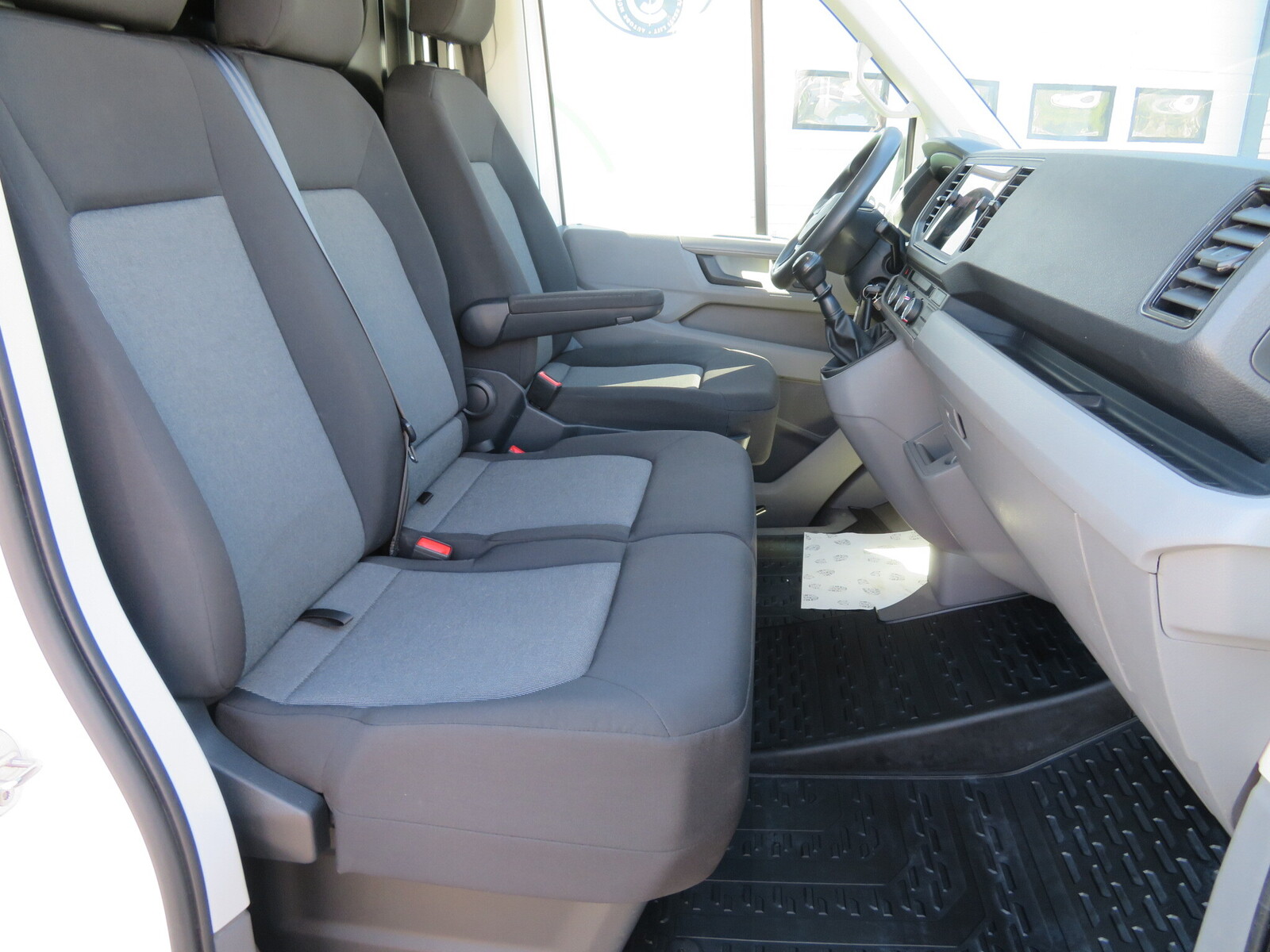 Volkswagen Crafter L4H2 2023, kuva 4/11