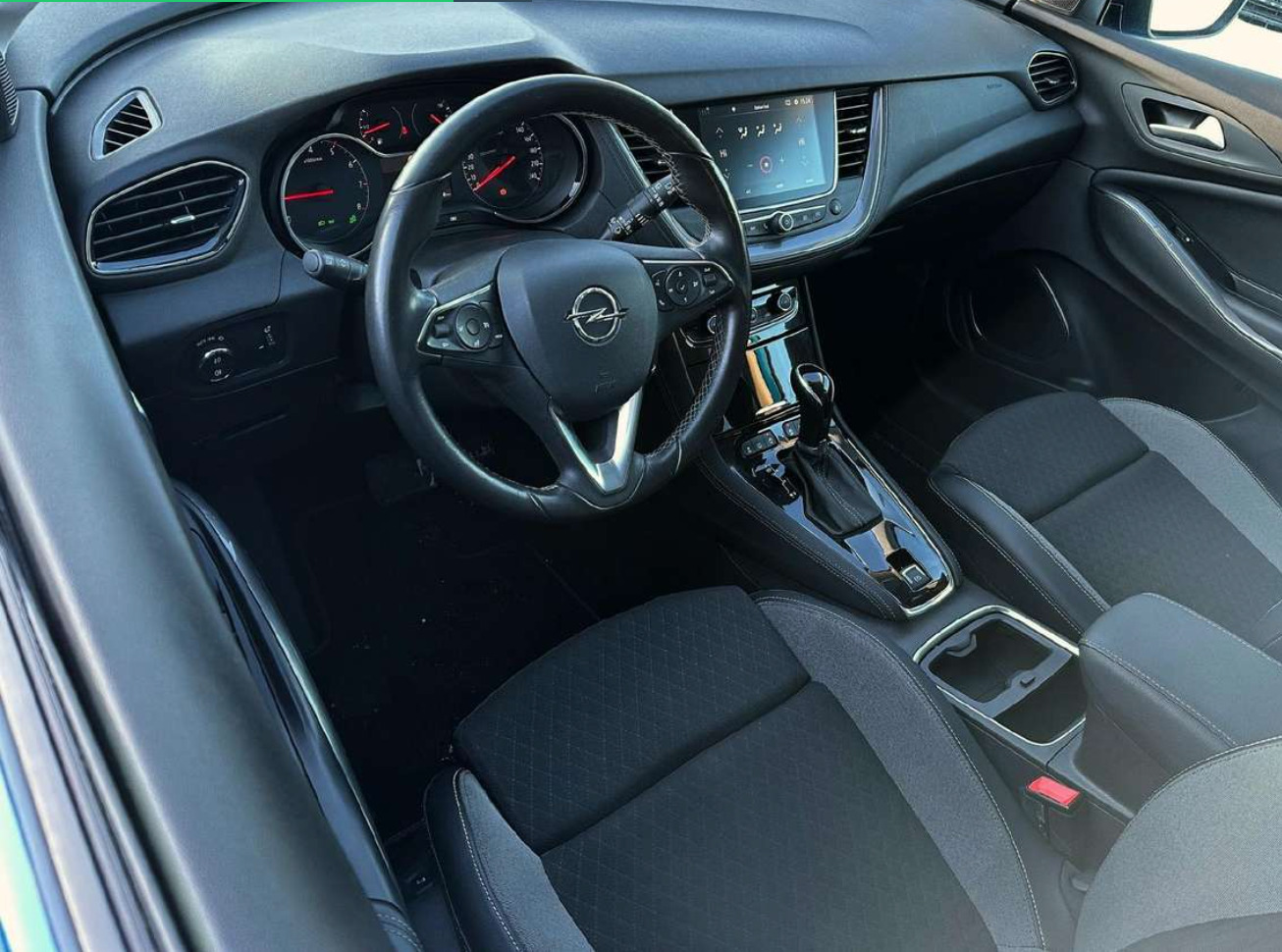 Opel Grandland X 2020, kuva 7/9