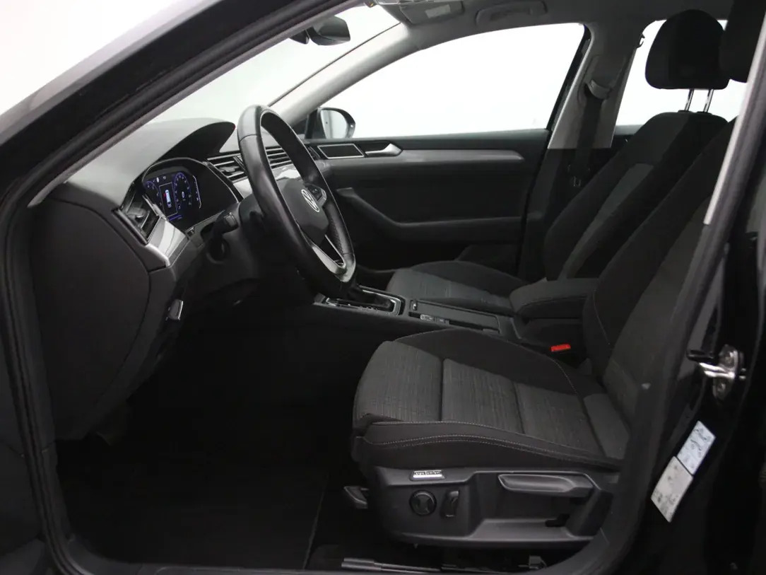 Volkswagen Passat Business 1.5 110kW 2022, photo 4/10