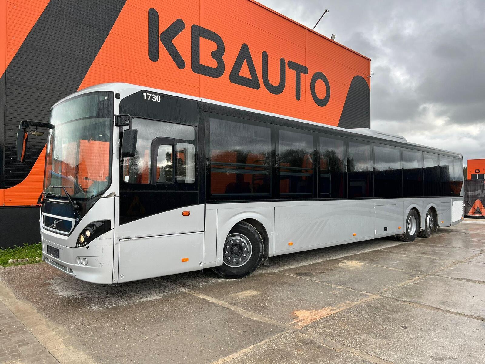 Volvo B8R 8900 LE 6x2*4 2017, photo 3/27
