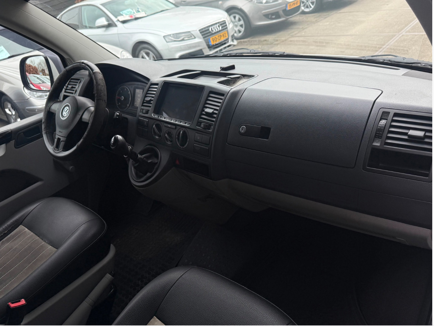 Volkswagen Transporter 2011, kuva 8/8