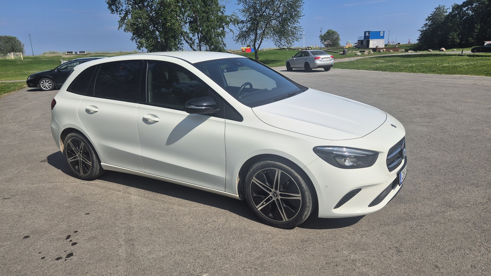 Mercedes-Benz B 180 2020, kuva 4/8