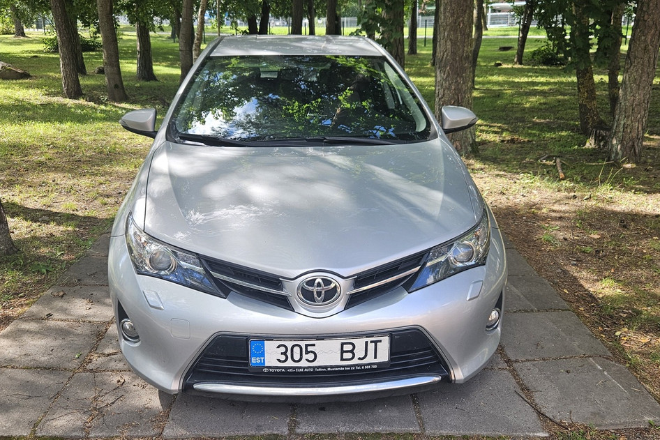 Toyota Auris, 2013, 1.4, 66 kW, дизель, механическая, передний привод