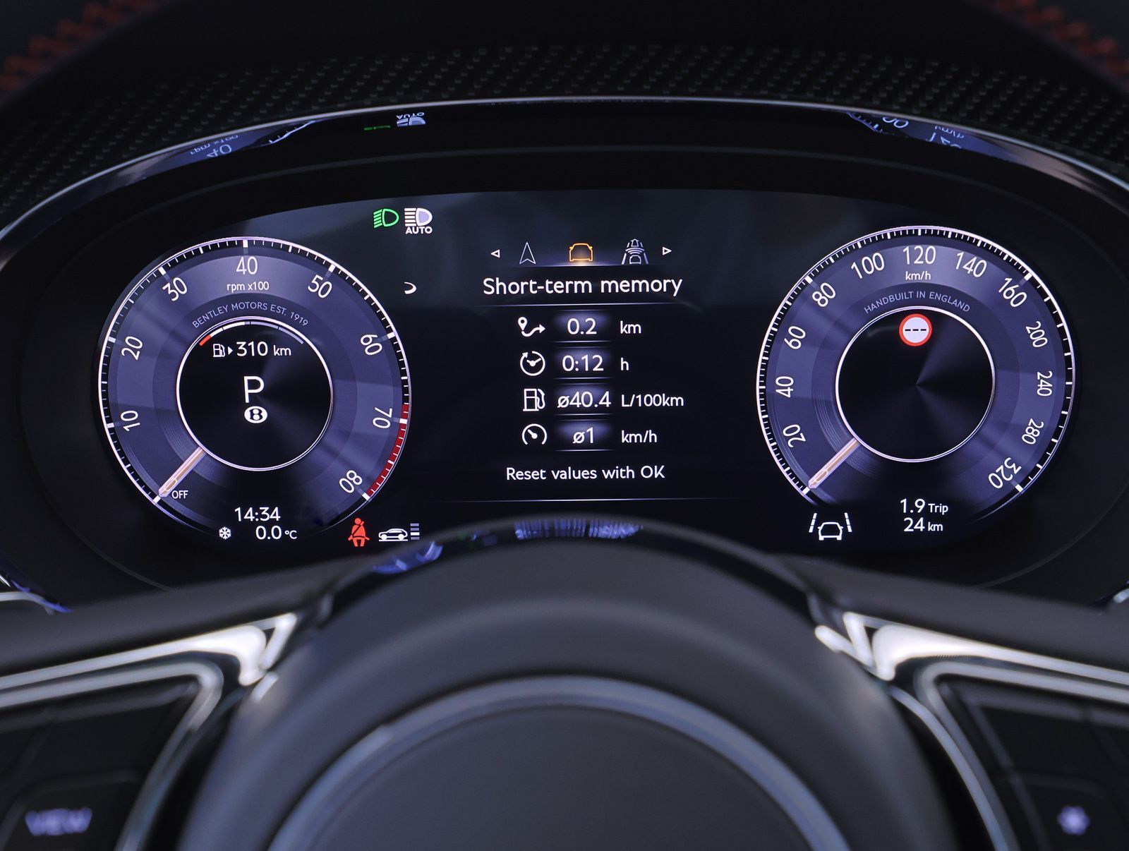 Bentley Bentayga 2026, photo 7/24