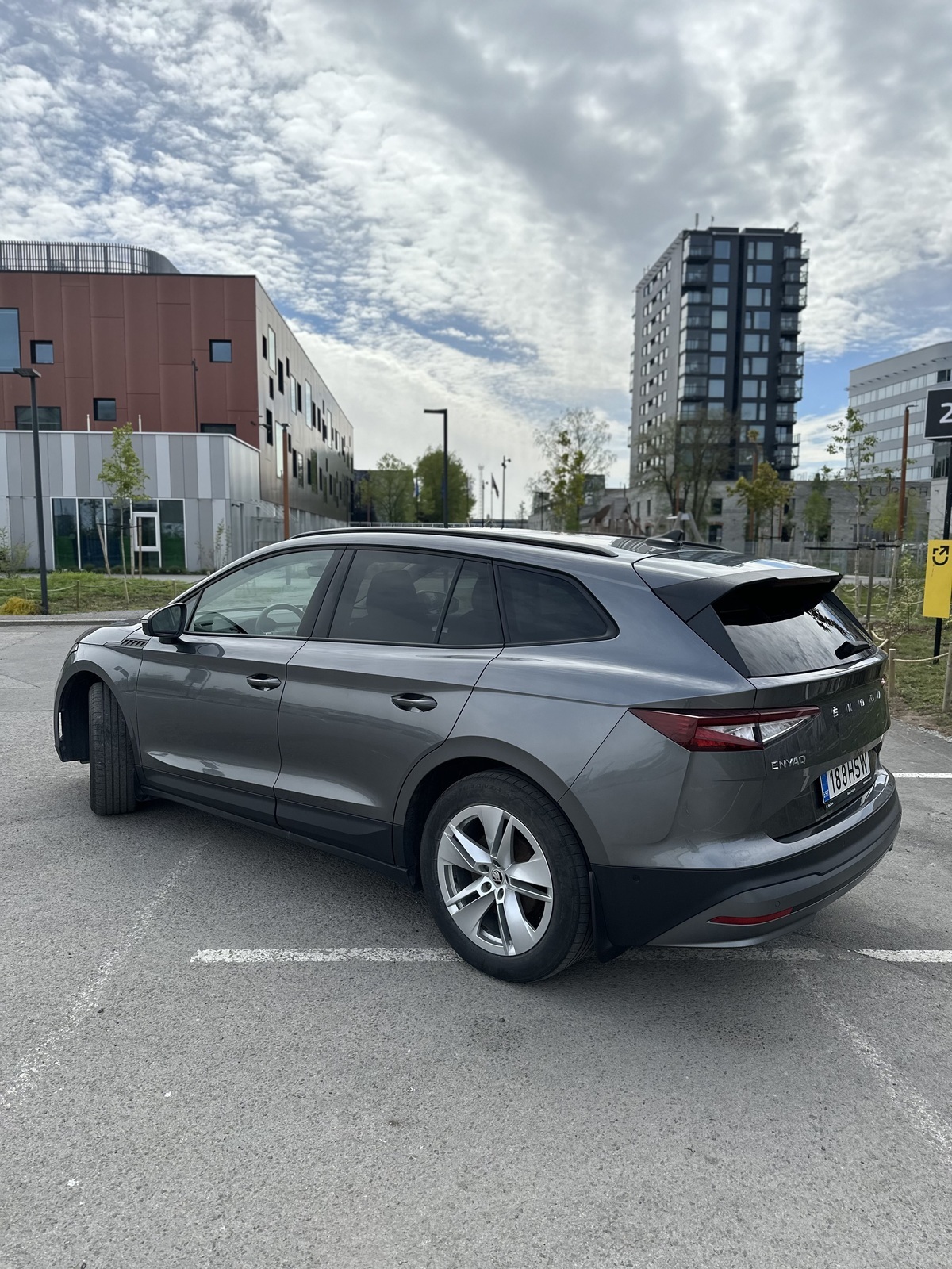 Škoda Enyaq 2023, photo 3/10