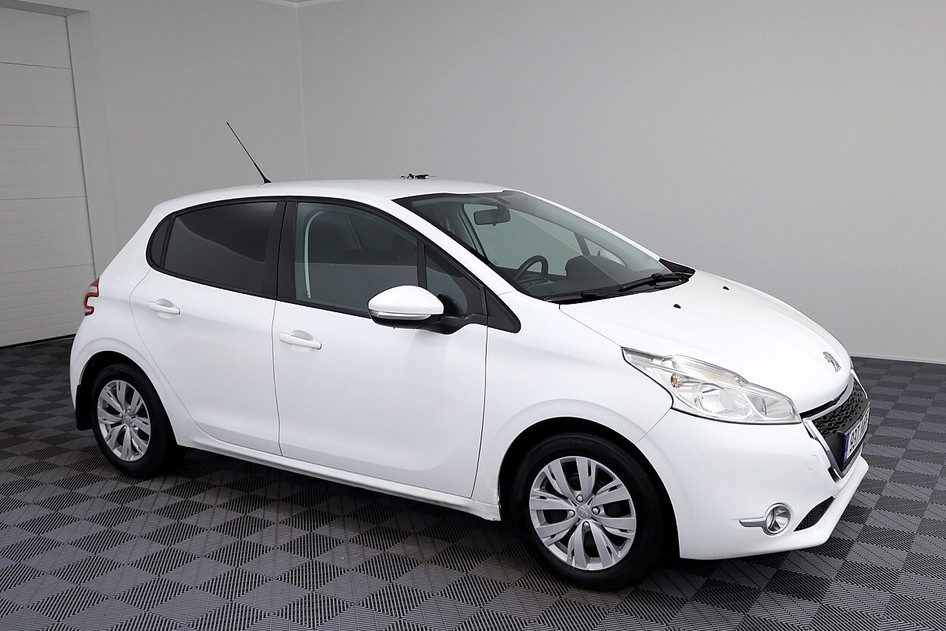 Peugeot 208, 2013, 1.2, 60 kW, bensiin, manuaal, esivedu