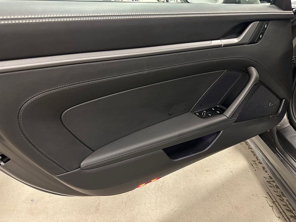 Porsche 911 2024, photo 7/10