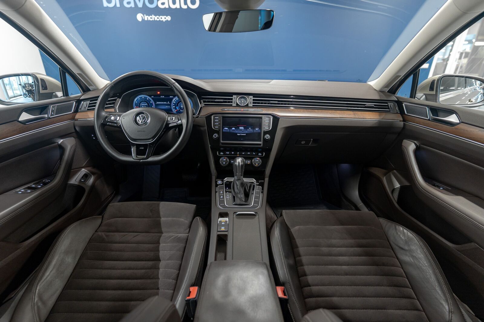 Volkswagen Passat 2016, photo 7/20