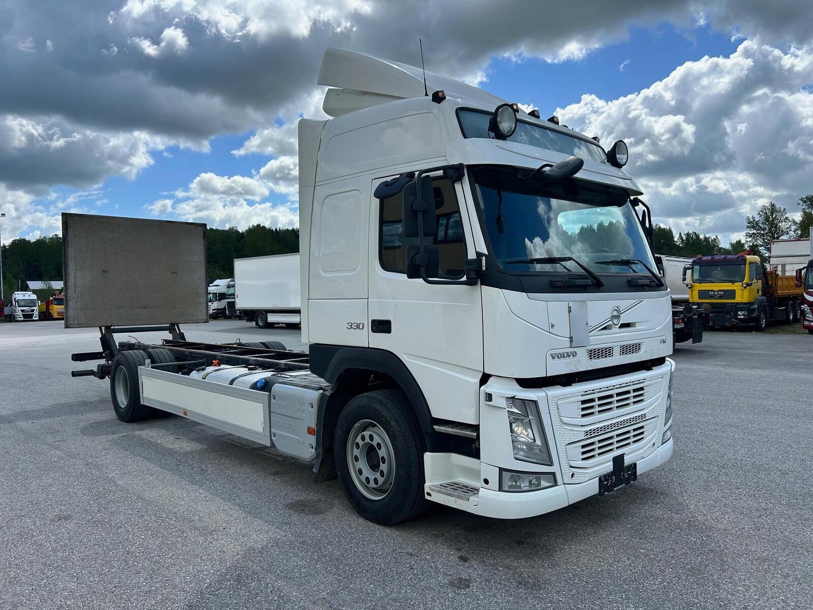 Volvo FM330 2020, kuva 3/20